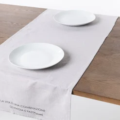 Manteles, Servilletas Y Manteles Individuales>Camino de mesa con frase taupe 50x140cm
