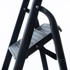 Bancos Y Escaleras>Escalera Negra Con 4 Gradas