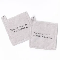 Delantales, Asas Y Paños>Juego de 2 agarradores con frase taupe de algodón