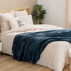 atmosphera Mantas>Manta OLLIS azul oscuro de terciopelo