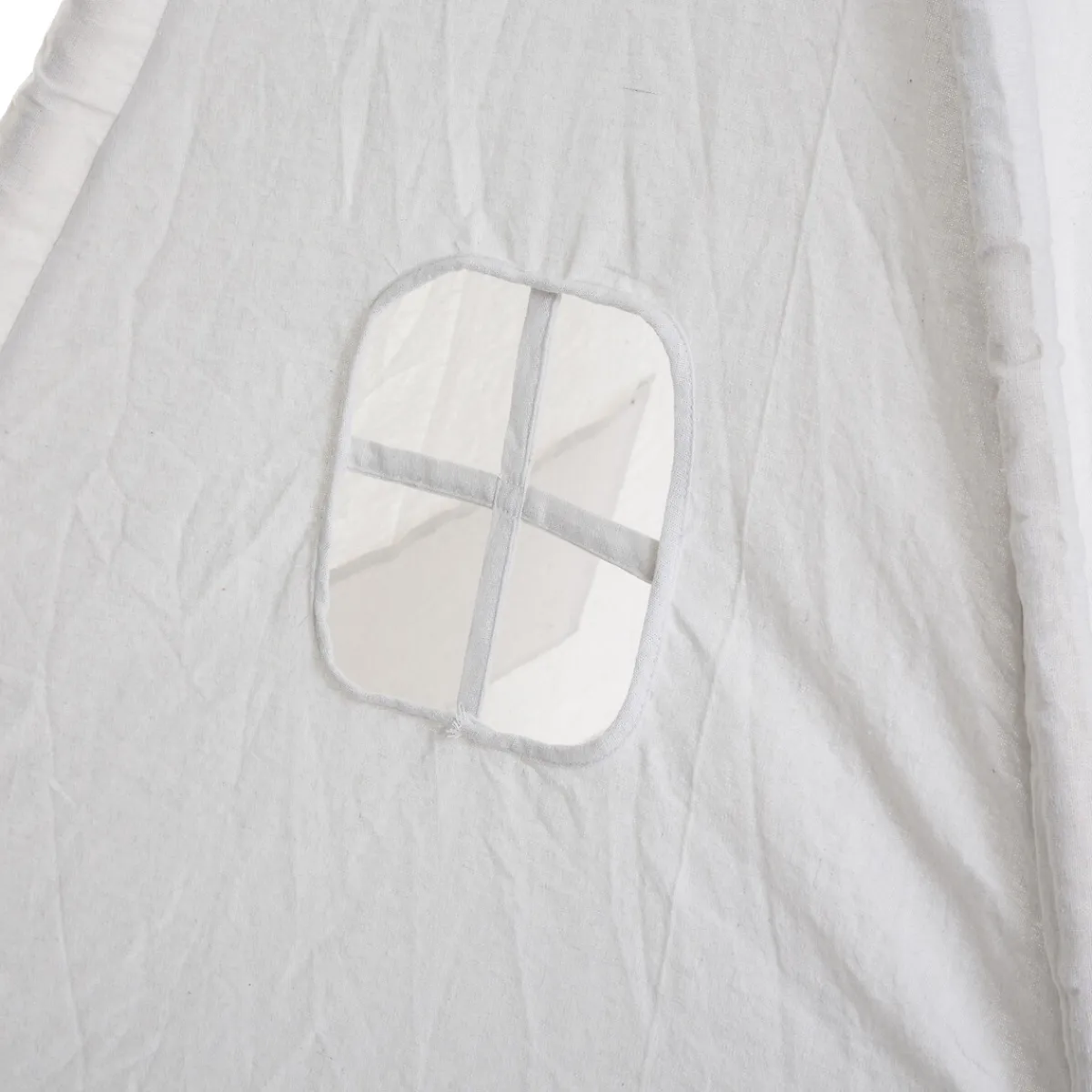 Niños atmosphera4kids Mobiliario>Tienda TIPI blanca con pompones