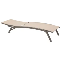 hespéride Tumbonas><noscript><img width=